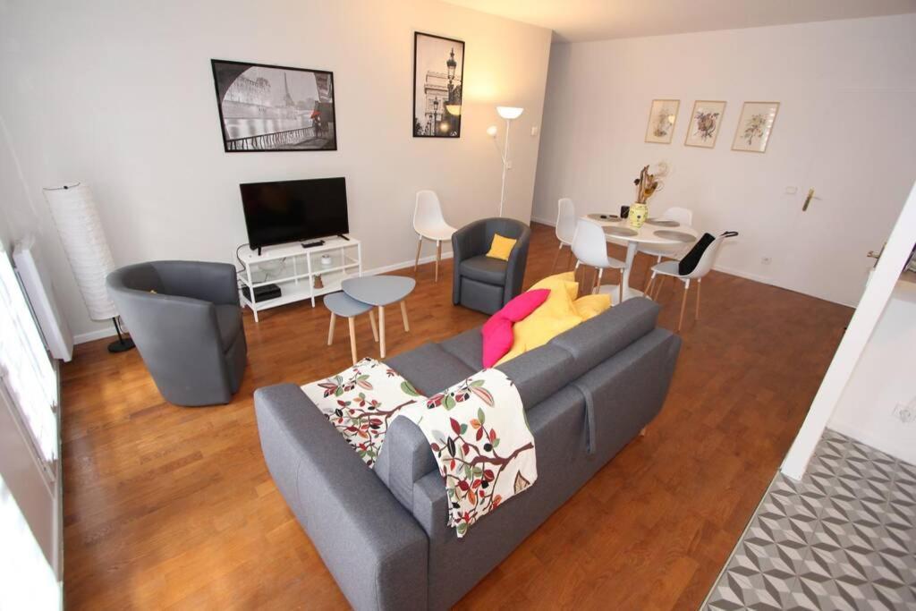 Sloan Square Apartment Bmyguest เซร์ริส ภายนอก รูปภาพ