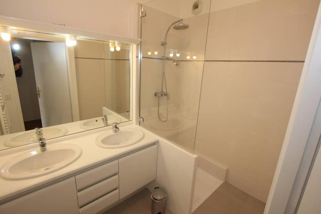 Sloan Square Apartment Bmyguest เซร์ริส ภายนอก รูปภาพ